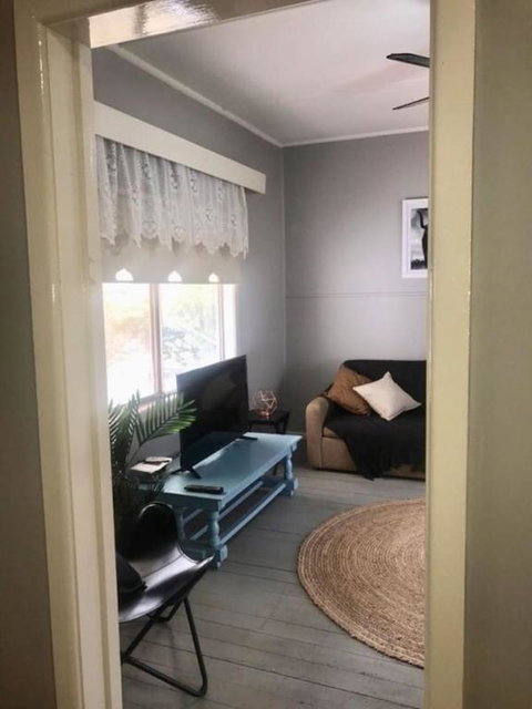 Cosy Country Cottage With AirCon - New South Wales Tourism  2
