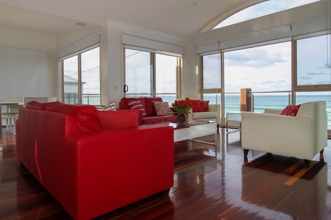 Aqua Luna - New South Wales Tourism  3