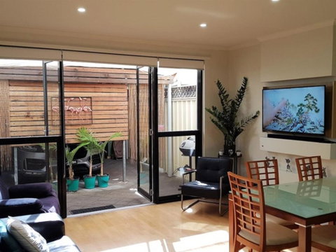 The Artisan 3BR House In The City - New South Wales Tourism  3