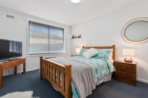 Elkie Villa 2 Bedroom Unit Burnie - New South Wales Tourism  2