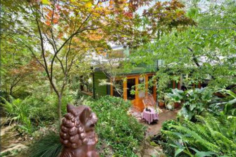 The Black Cockatoo Secret Garden Mountains Home - New South Wales Tourism  5