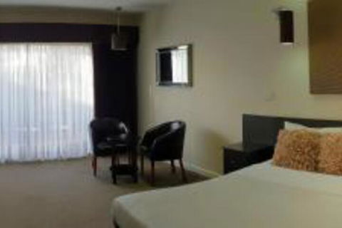 Hogans Motel - New South Wales Tourism  7