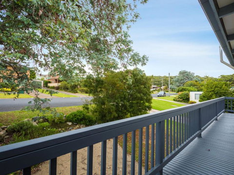 Pet Friendly Beach House At Kianga - New South Wales Tourism  1