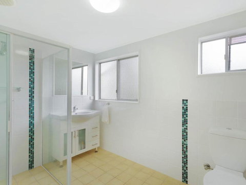 Pet Friendly Beach House At Kianga - New South Wales Tourism  2