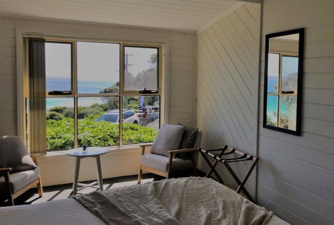BURGESS COTTAGE King Bed For Couples - New South Wales Tourism  2