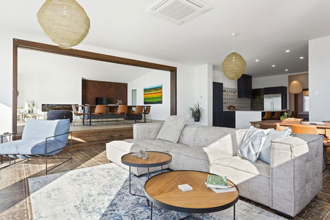 Novo Luxury Apartment - New South Wales Tourism  4