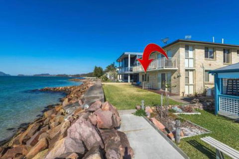 Alcheringa Unit 1 / 32 Sandy Point Road - New South Wales Tourism  2