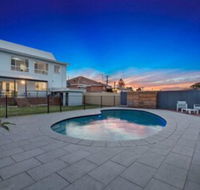 Waterview Beach house - New South Wales Tourism 