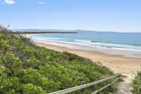 Culburra Getaway Close To Beach & Lake - New South Wales Tourism  6