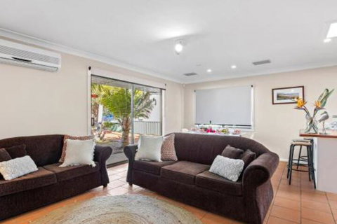 Blue Haze Air Conditioned Comfort - New South Wales Tourism  4