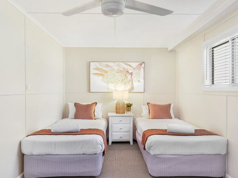 Ocean Blue Apartment Five Ground Floor Apartment - New South Wales Tourism  2