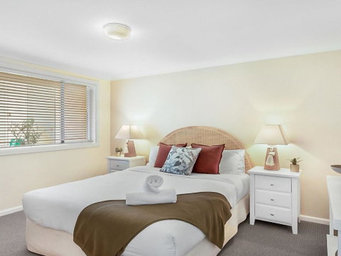 Ocean Blue Apartment Five Ground Floor Apartment - New South Wales Tourism  4