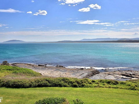 Seven Mile Heaven Your Coastal Kingdom - New South Wales Tourism  1