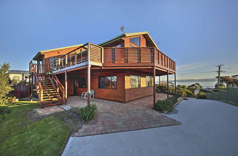 Zenith - New South Wales Tourism  0