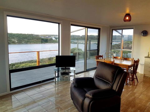 Ocean View Cottage - New South Wales Tourism  6