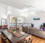 Unit 4 Rainbow Surf Modern double storey townhouse with large shared pool close to beach  shop - New South Wales Tourism 