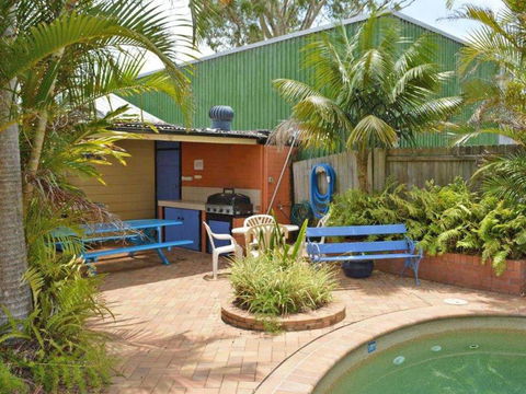 5 Ocean Breeze Shoal Bay Avenue Fabulous Location Opposite Shoal Bay Beach! - New South Wales Tourism  6
