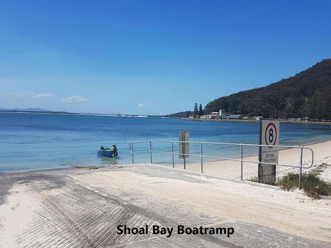 5 Ocean Breeze Shoal Bay Avenue Fabulous Location Opposite Shoal Bay Beach! - New South Wales Tourism  7