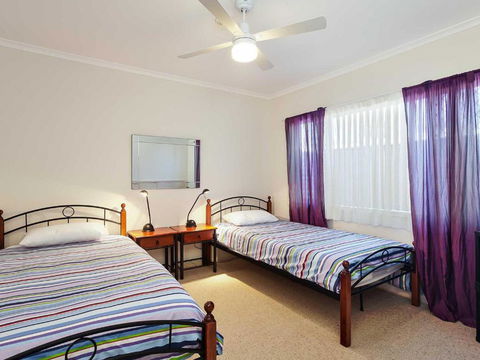 3 Ambleside 9 Shoal Bay Avenue Air Con WIFI & Close To The Water & Shoal Bay Shops - New South Wales Tourism  4