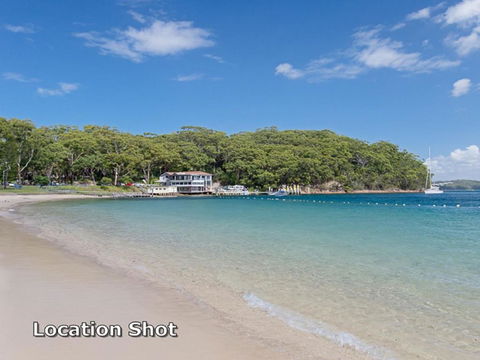 23 Bay Parklands 2 Gowrie Avenue Little Beach Air Con Pool & Tennis Court - New South Wales Tourism  6