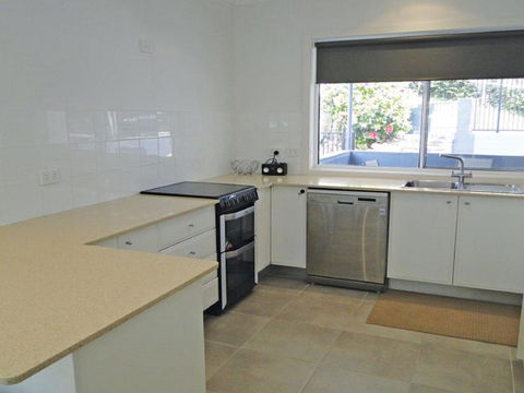 48 Government Road Nelson Bay Access Via 7 Thompson Place - New South Wales Tourism  3
