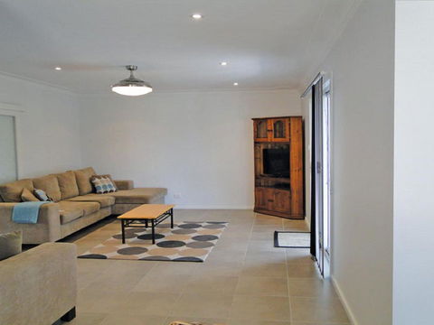 48 Government Road Nelson Bay Access Via 7 Thompson Place - New South Wales Tourism  5