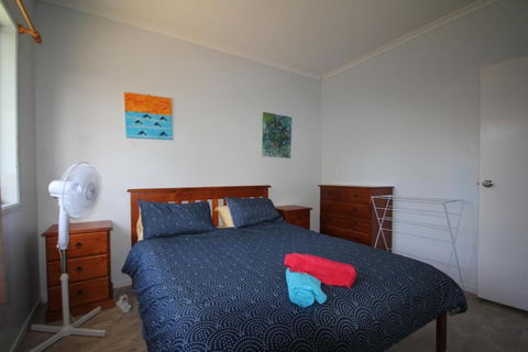 CASTAWAY BEACH HOUSE - New South Wales Tourism  1