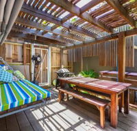 Cosy hideaway Sunshine Beach - New South Wales Tourism 