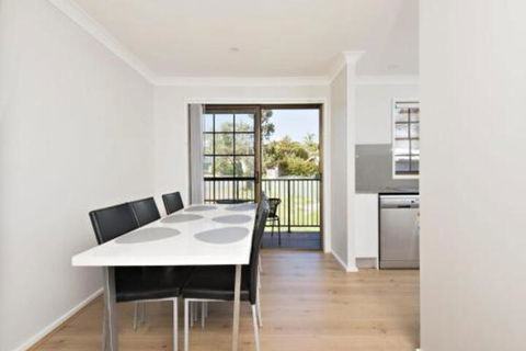 Amaroo Retreat At Fingal Bay - New South Wales Tourism  7