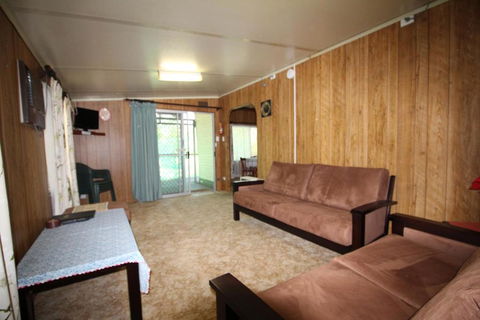 Lazy Days Caravan Park - New South Wales Tourism  2