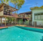 Geckos Rest Rainbow Shores Executive Beach House Pet Friendly Pool Wi fi - New South Wales Tourism 