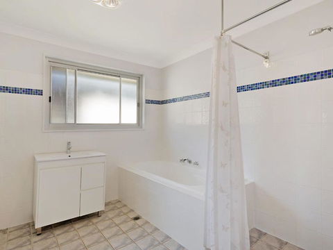81 Dalmeny Drive Beach House - New South Wales Tourism  2