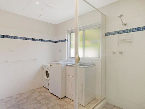 81 Dalmeny Drive Beach House - New South Wales Tourism  5