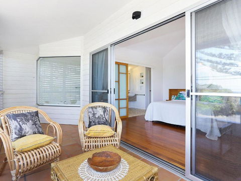 EAST COAST ESCAPES Lighthouse Studio - New South Wales Tourism  6