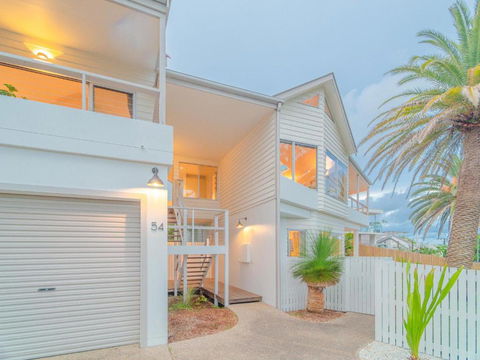 EAST COAST ESCAPES Lighthouse Studio - New South Wales Tourism  4