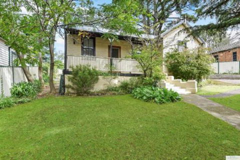 Lovel Cottage - New South Wales Tourism  6