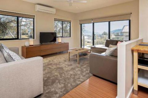 Rocky Cottage - New South Wales Tourism  0