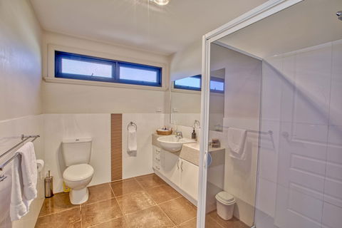 Georges Bay Luxury - New South Wales Tourism  2