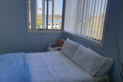 Cozy Beach Weekender - New South Wales Tourism  0
