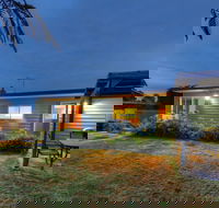 Castaway Cottage - Essentially Tas - New South Wales Tourism 
