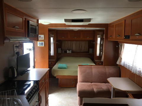 Luxury Caravan - New South Wales Tourism  2