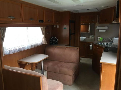 Luxury Caravan - New South Wales Tourism  4