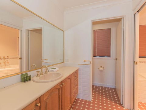 Chalet De Neige - New South Wales Tourism  1