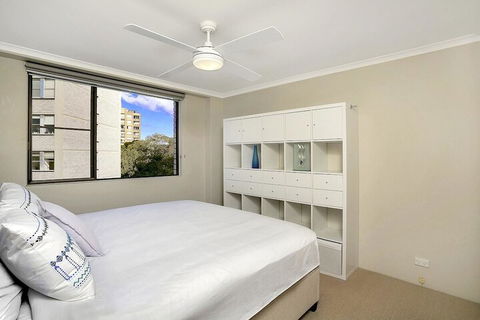 HAMP1 Bright Apartment In Cremorne - New South Wales Tourism  2
