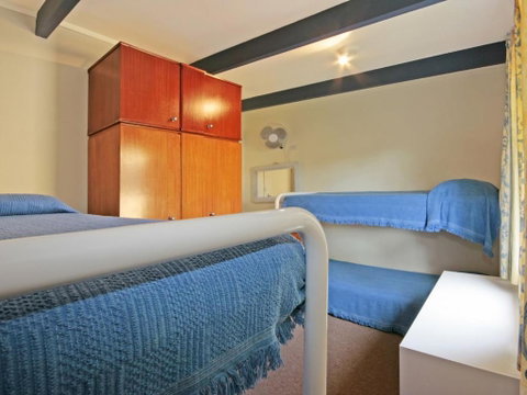 Matron 17 Narrawallee - New South Wales Tourism  3