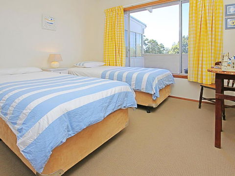 REST ASHORE At MOLLYMOOK - New South Wales Tourism  1