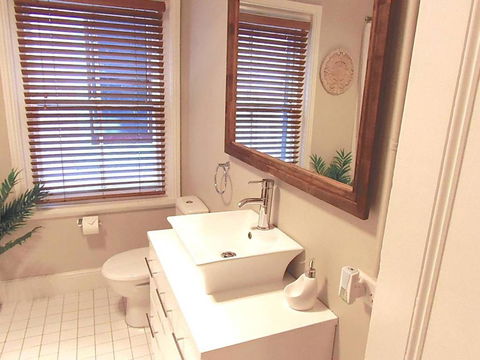 YSG The Edward Townhouse 157 Steps To Town - New South Wales Tourism  2