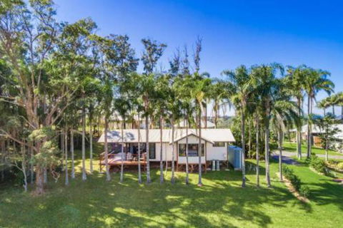 Triloka Lodges - New South Wales Tourism  0