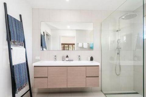 Triloka Lodges - New South Wales Tourism  6