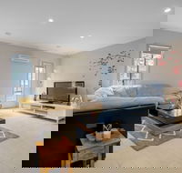 Gorgeous 4BR Home in Point Cook - New South Wales Tourism 